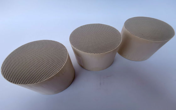 200CPSI Aliran Tinggi DPF Diesel Particulate Filter Sic Catalyst Euro 5 Euro 6 Filter Dpf