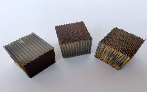 Metal Honeycomb Catalyst Scr Ozone Removal Untuk Truk Diesel Auto Catalyst Three Core