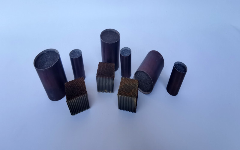 DOC Cordierite Honeycomb Catalysts Dukungan Substrat Euro5 V
